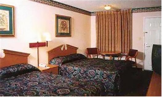 Savannah Inn - Savannah I-95 North Port Wentworth Room photo